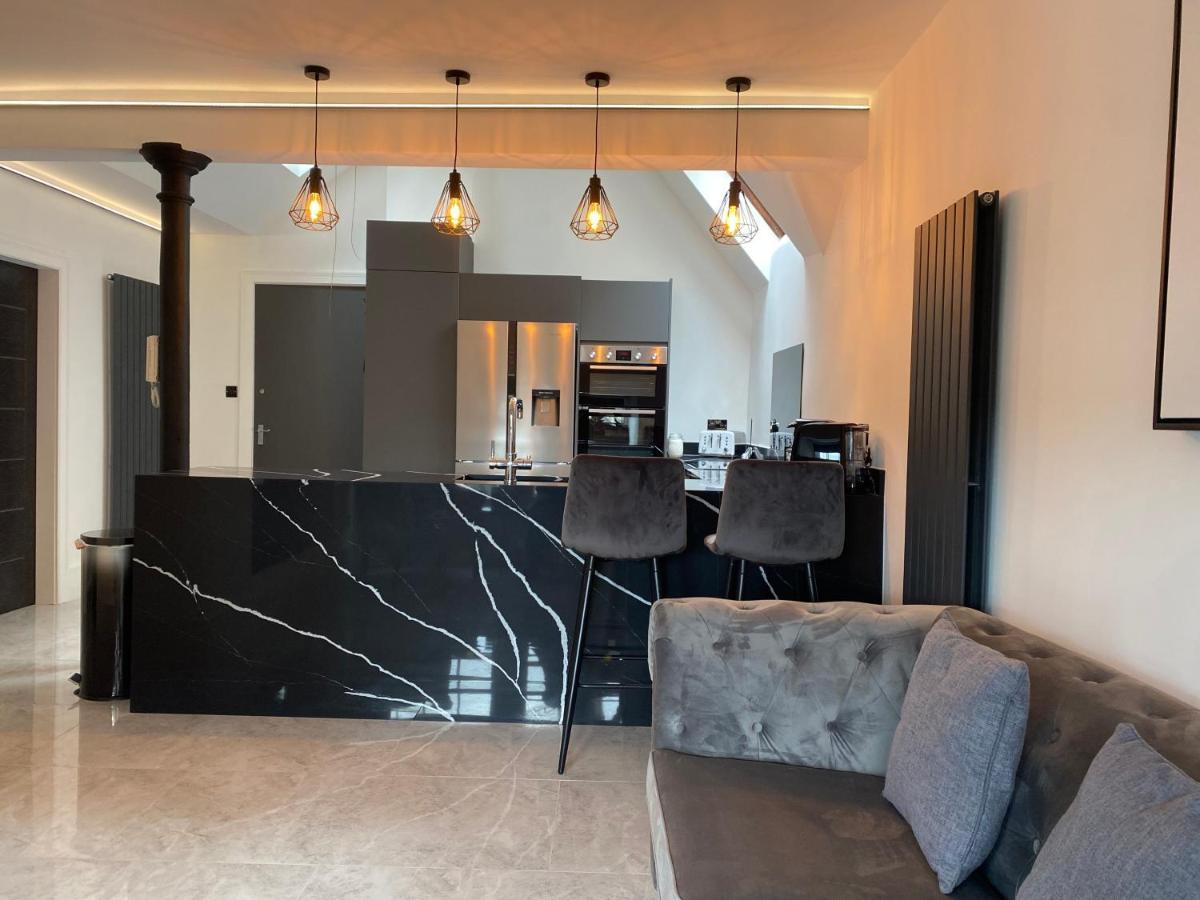 Luxury Royal Mile Boutique 2Bedroom Apartment Edinburgh Kültér fotó